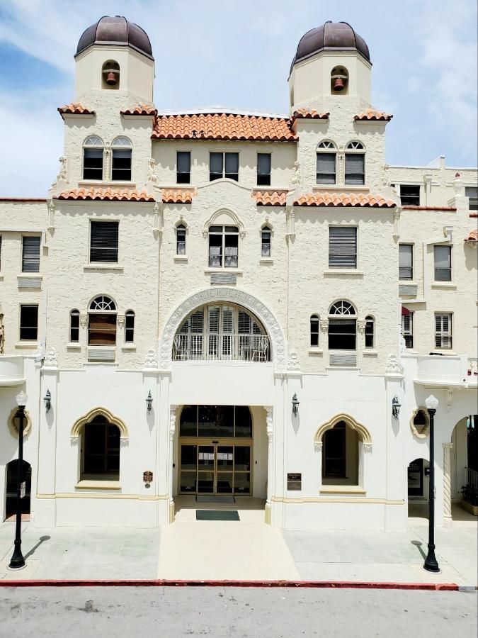 Romantic Studio In The Heart Of Palm Beach - Free Valet Service Экстерьер фото